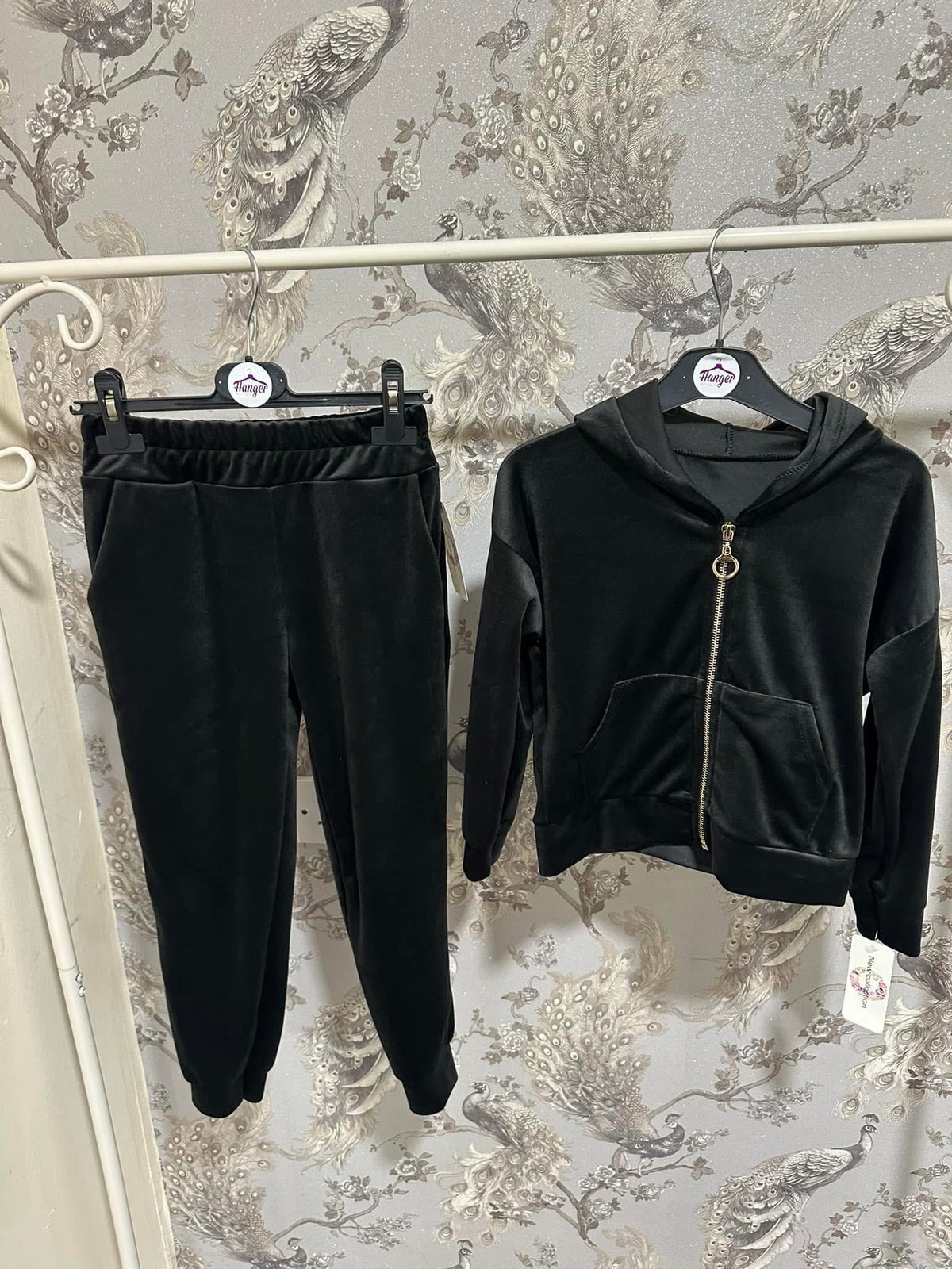 Juicy - Black